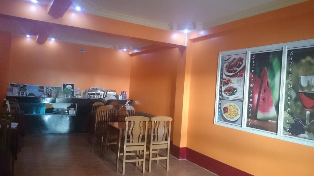 Silver Moon Hotel 仰光 外观 照片